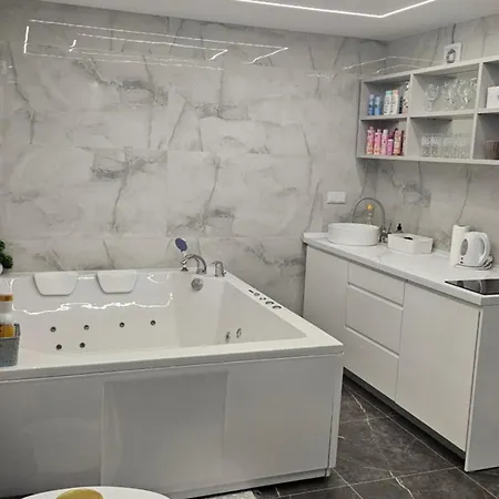 Peric 3 Apartment